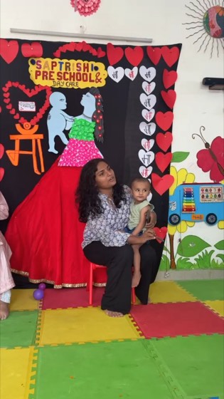 Mother's Day celebration video at SaptRishi PreSchool